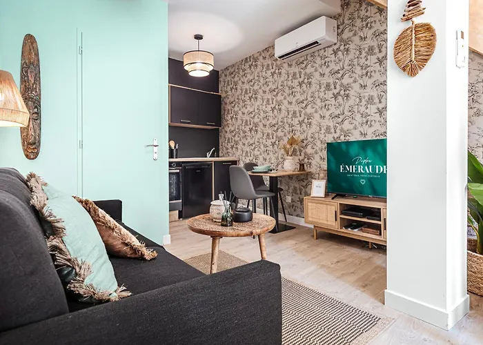 Emeraude Duplex 아파트 *